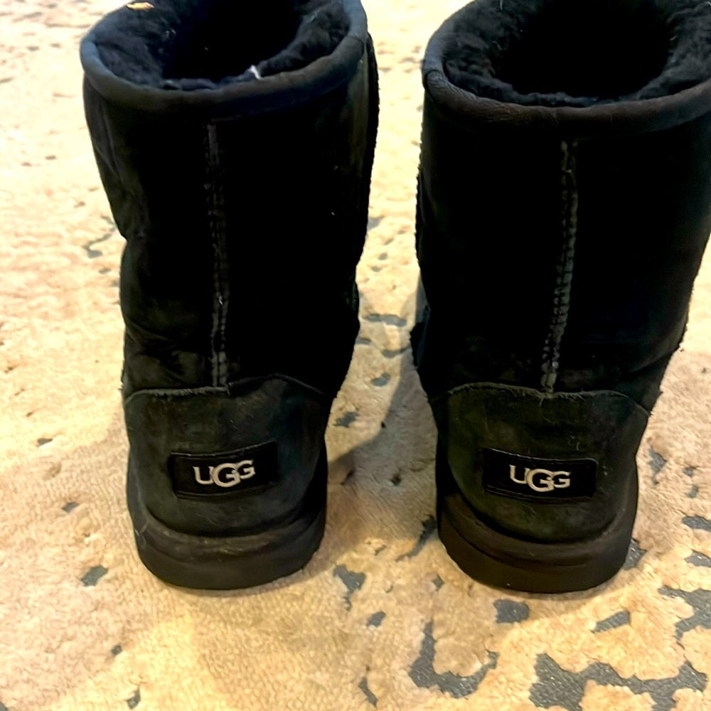 Ugh size 1